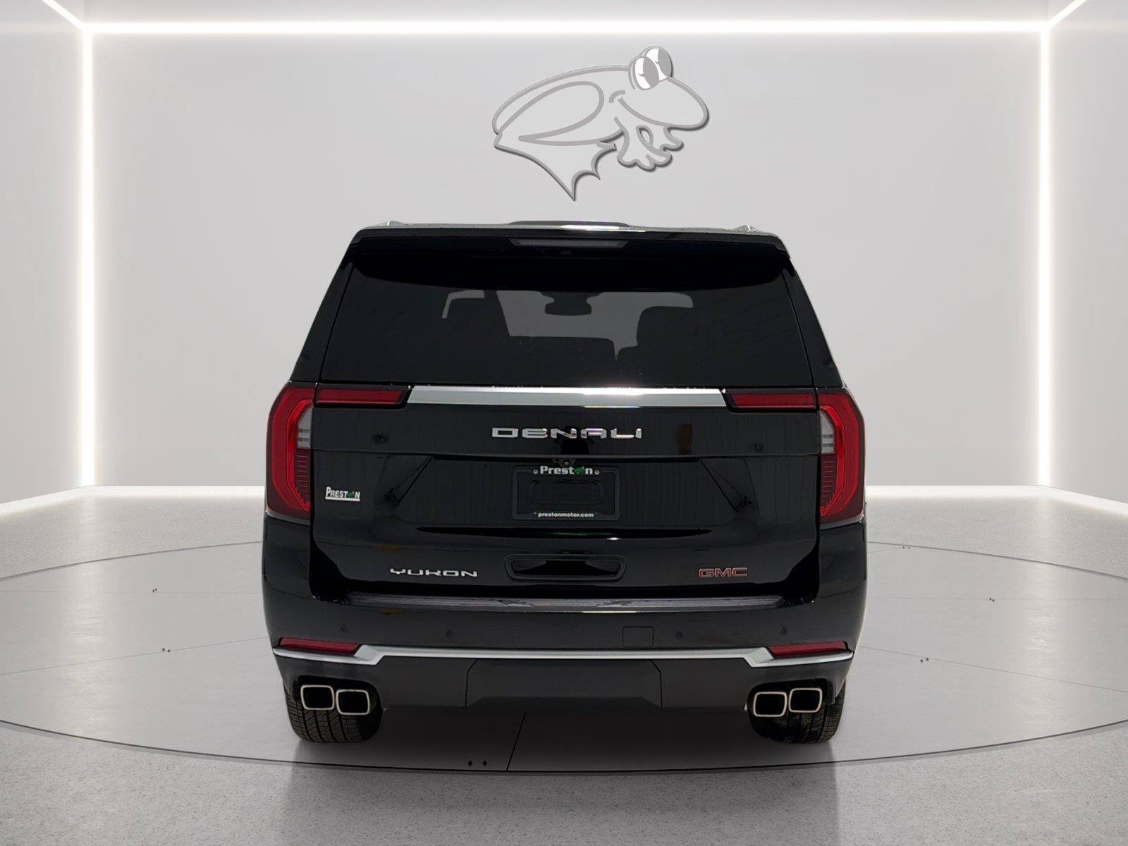 Used 2026 GMC Yukon Denali w/ Sun & Power Step Package AWD/4WD image 4