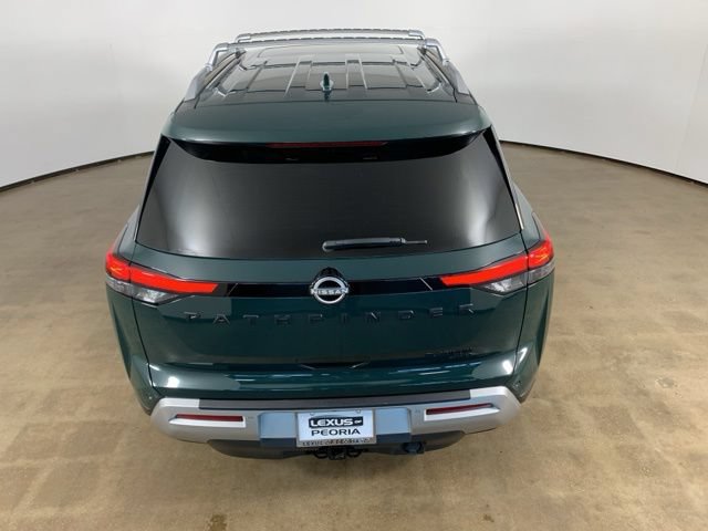 Used 2025 Nissan Pathfinder Platinum w/ Lighting Package (N93) AWD/4WD image 11