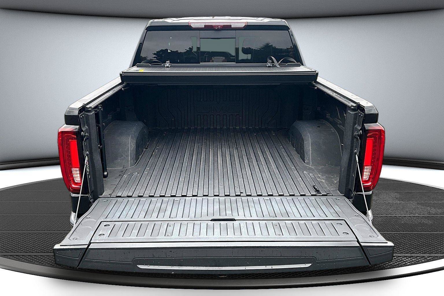 Used 2022 GMC Sierra 1500 Denali Ultimate AWD/4WD image 7