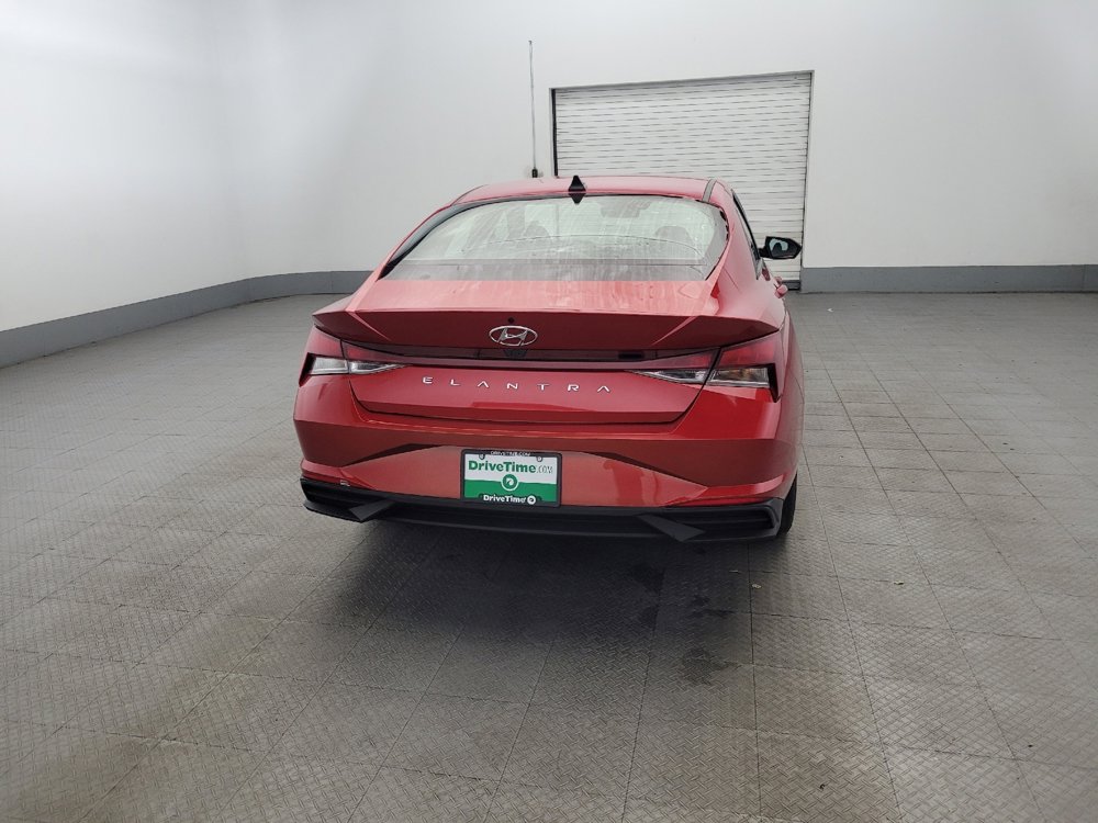 Used 2022 Hyundai Elantra SEL w/ Cargo Package image 7