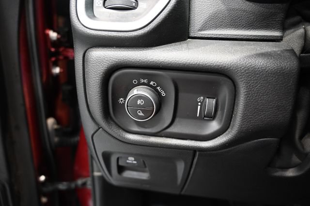 Used 2020 RAM 1500 Big Horn AWD/4WD image 25