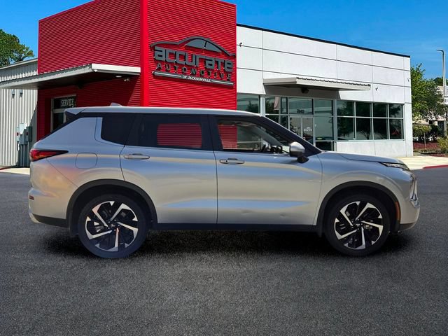 Used 2023 Mitsubishi Outlander SE FWD image 6