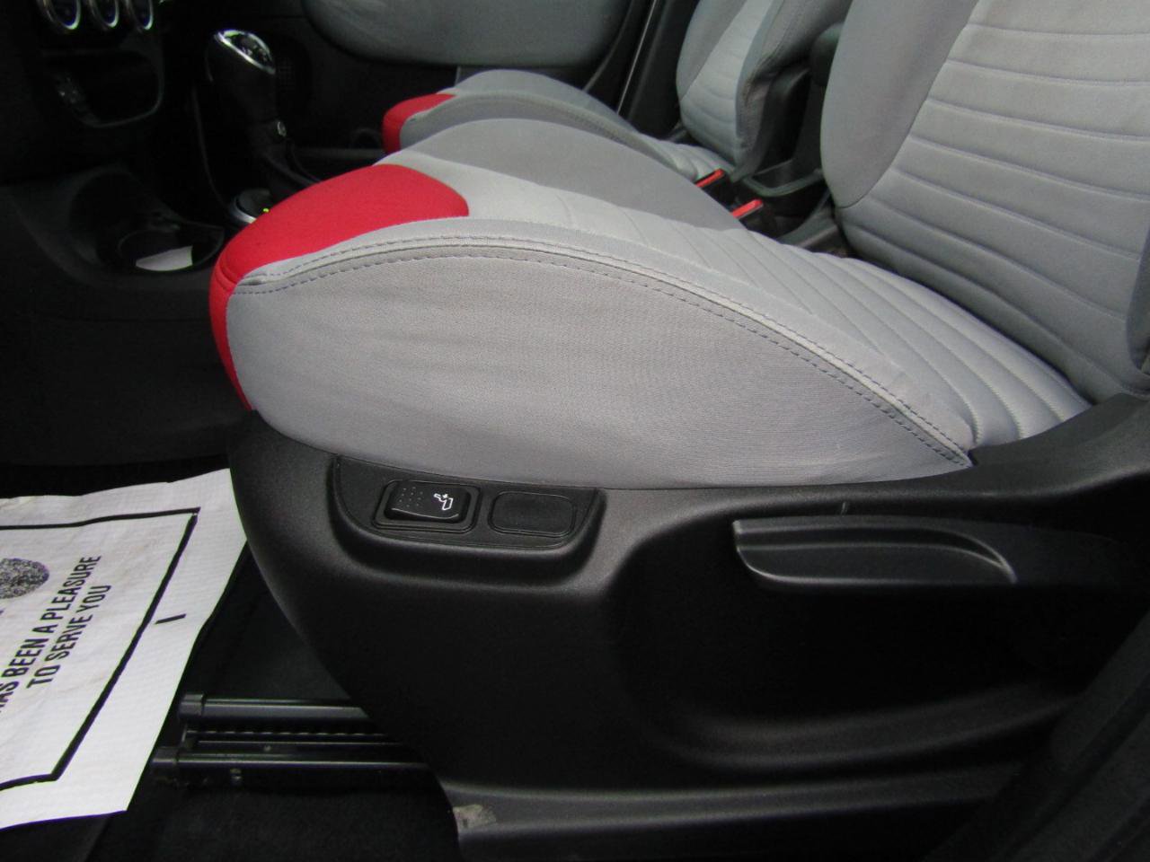 Used 2014 FIAT 500L Easy image 12