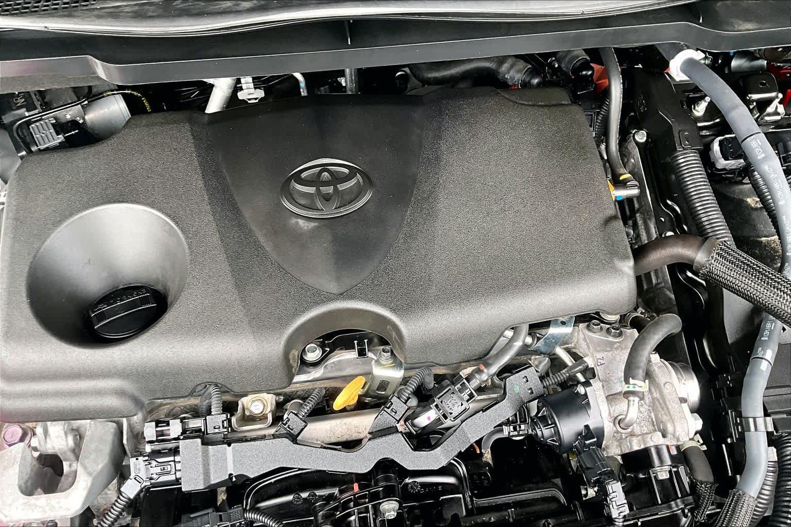 Used 2025 Toyota Sienna XLE FWD image 33