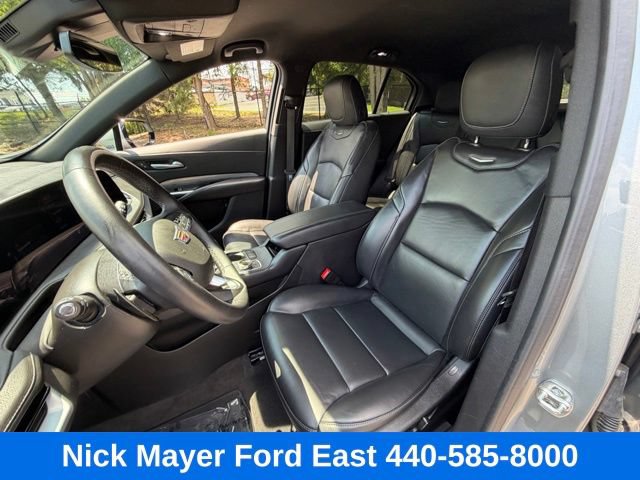 Used 2025 Cadillac XT4 Premium Luxury AWD/4WD image 11