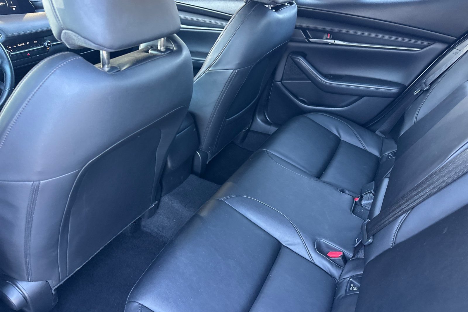 Used 2024 MAZDA MAZDA3 s FWD image 11