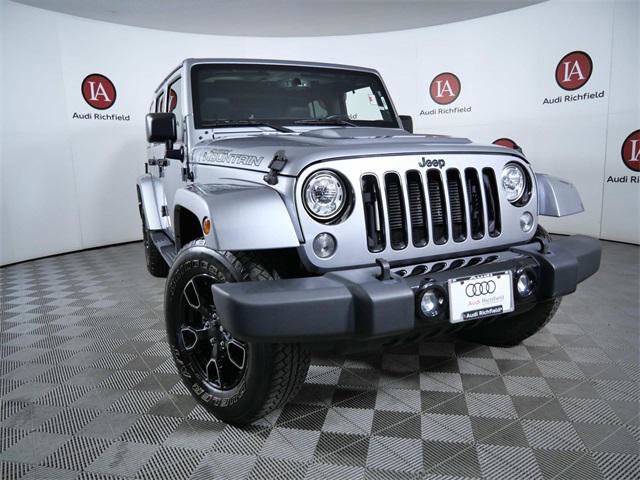 Used 2017 Jeep Wrangler Unlimited Sahara image 2