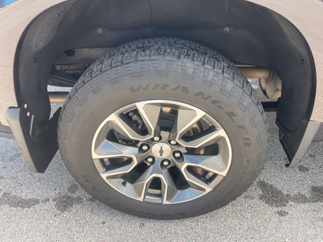 Used 2023 Chevrolet Silverado 1500 RST AWD/4WD image 27