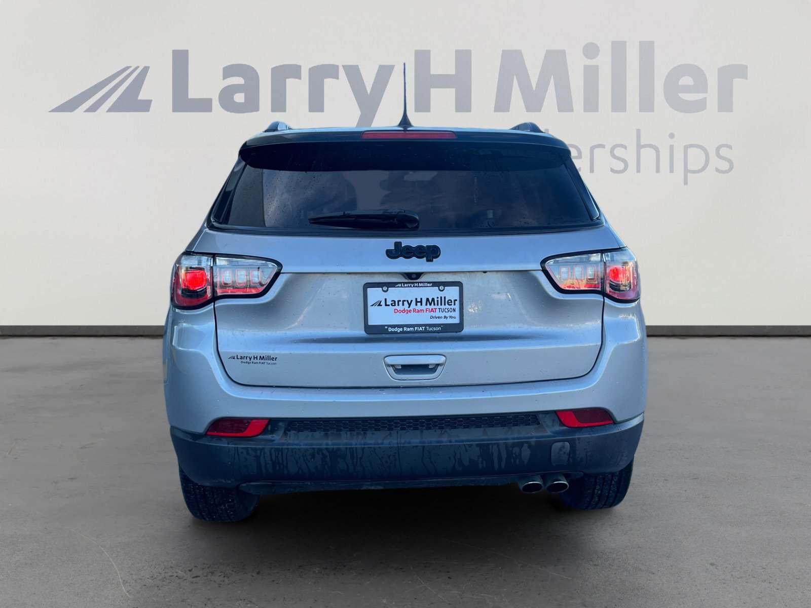 Used 2020 Jeep Compass Latitude image 4