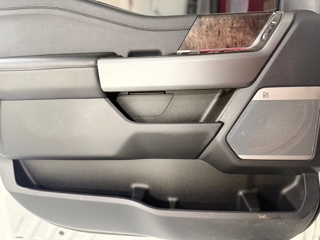 Used 2025 Ford F250 Lariat w/ Tremor Off-Road Package AWD/4WD image 11