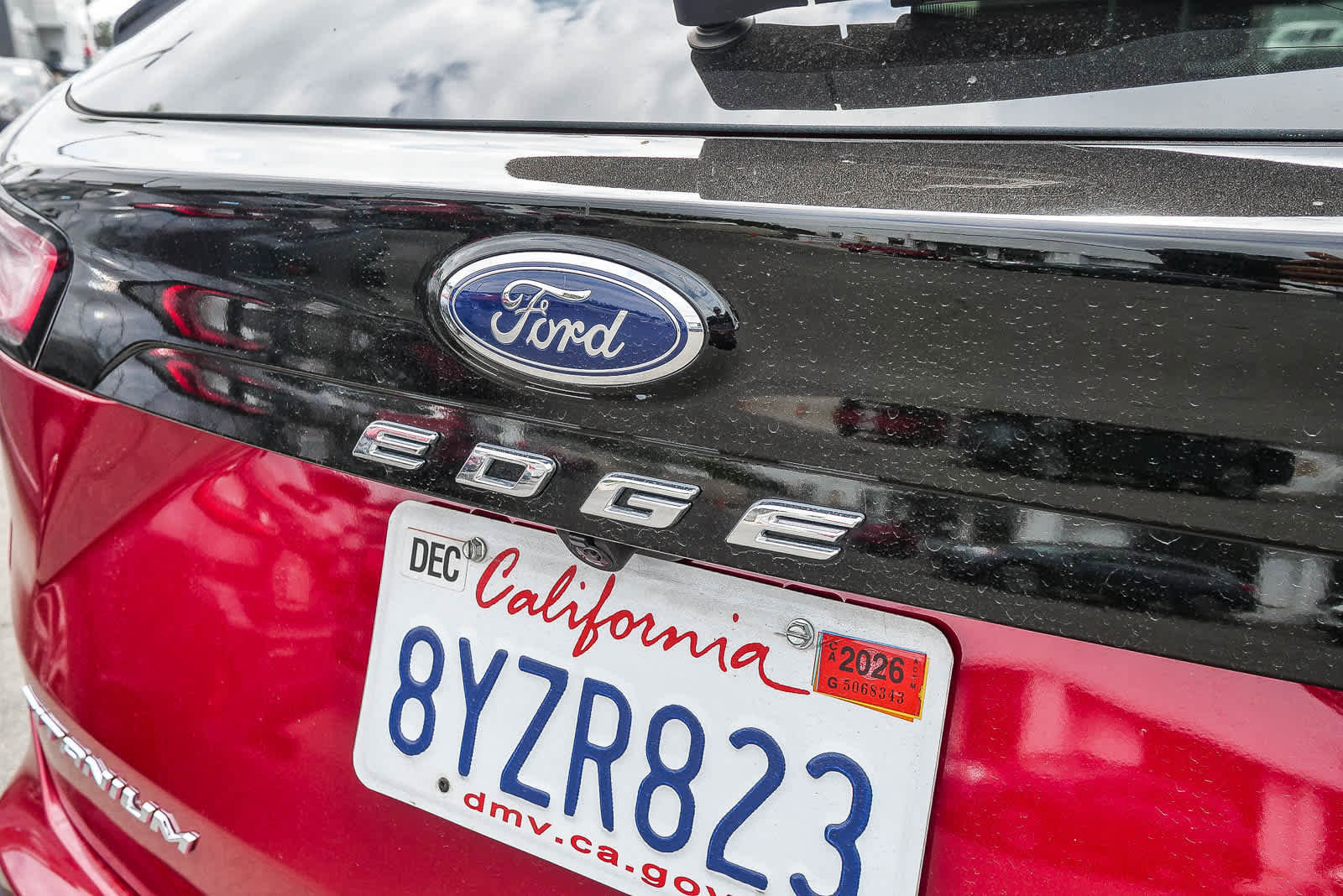 Used 2021 Ford Edge Titanium w/ Equipment Group 301A FWD image 18
