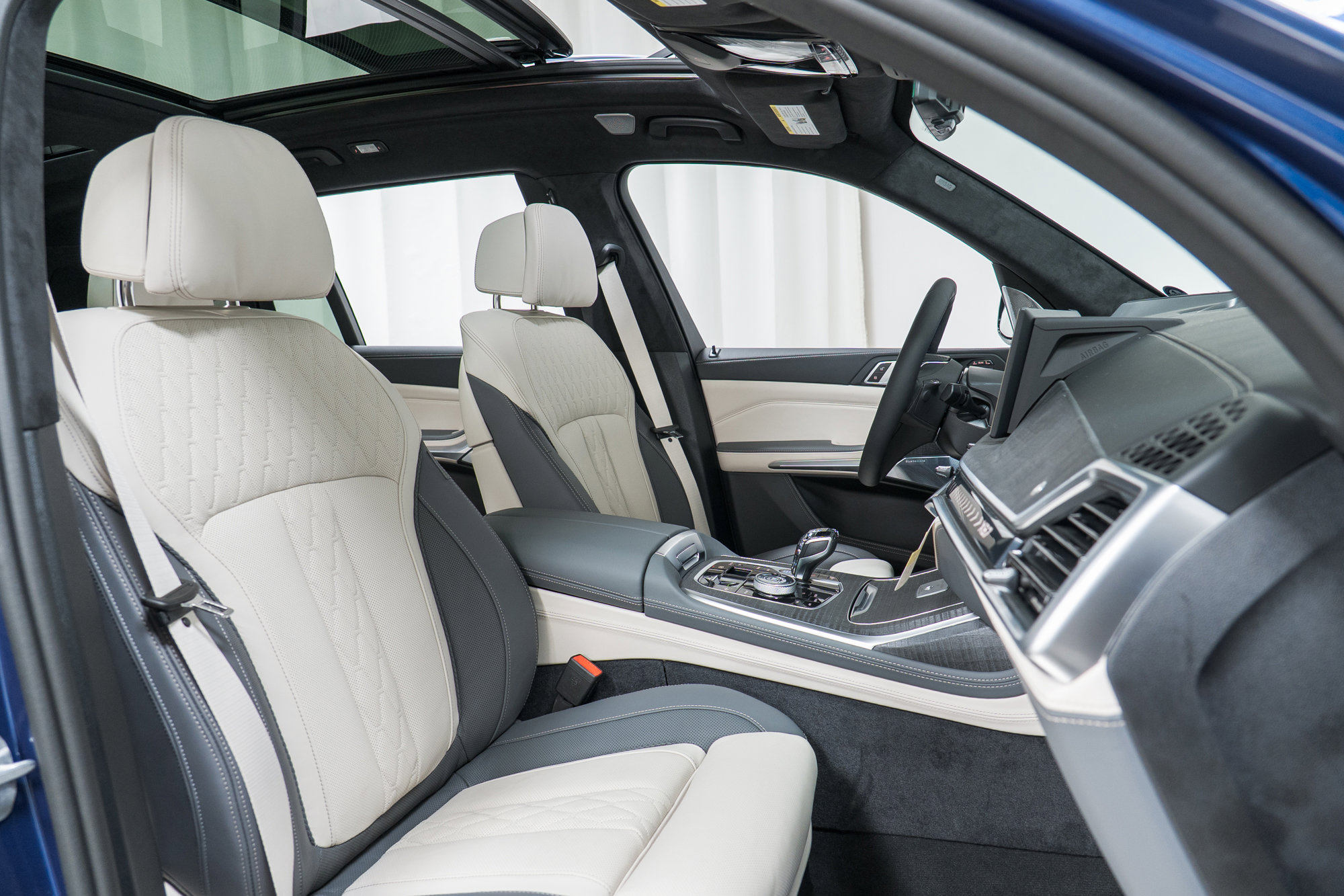 New 2026 BMW ALPINA XB7 image 25