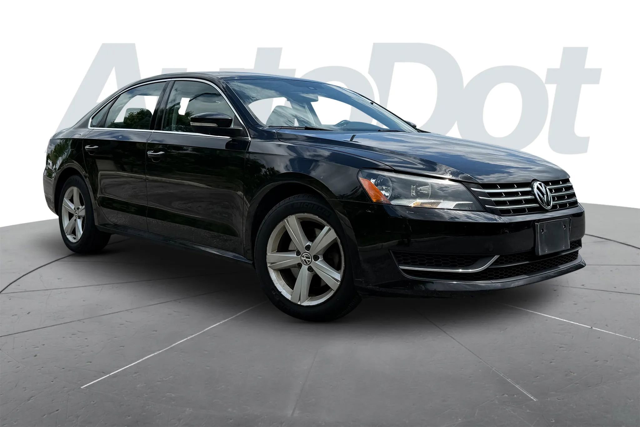 Used 2013 Volkswagen Passat TDI SE FWD image 1