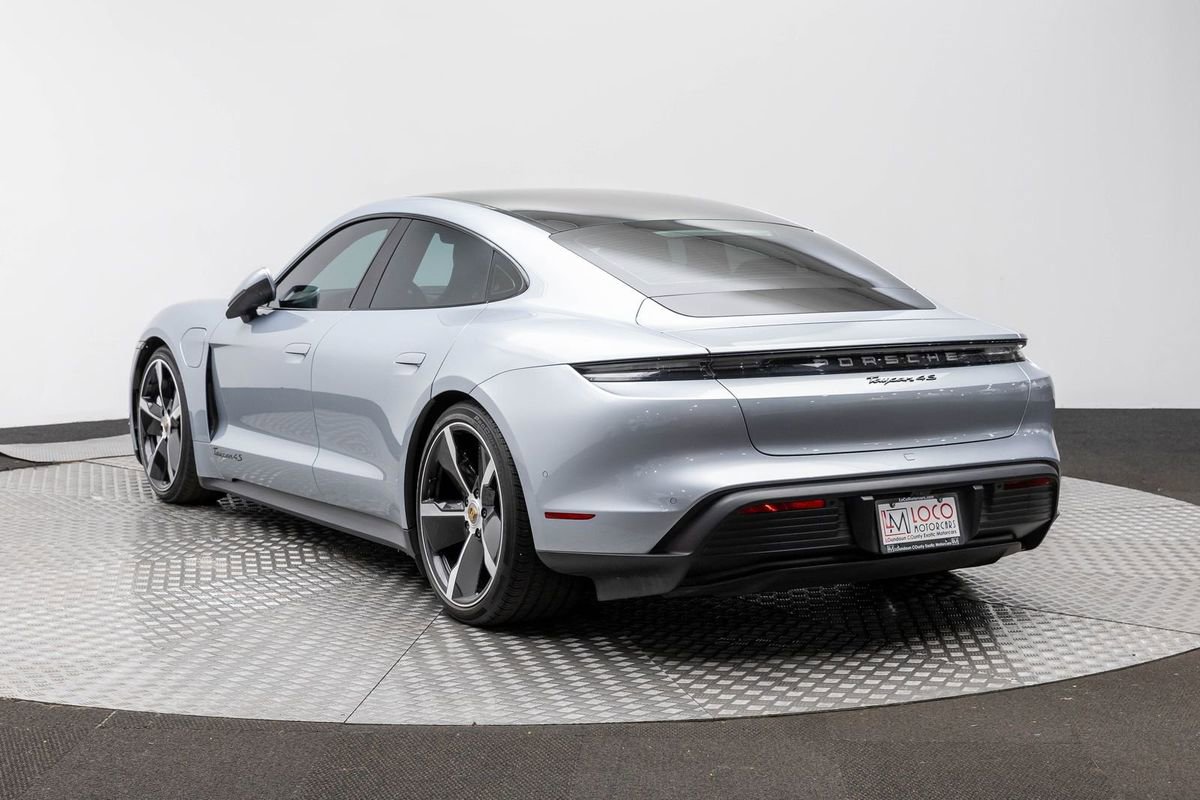 Used 2020 Porsche Taycan 4S image 7