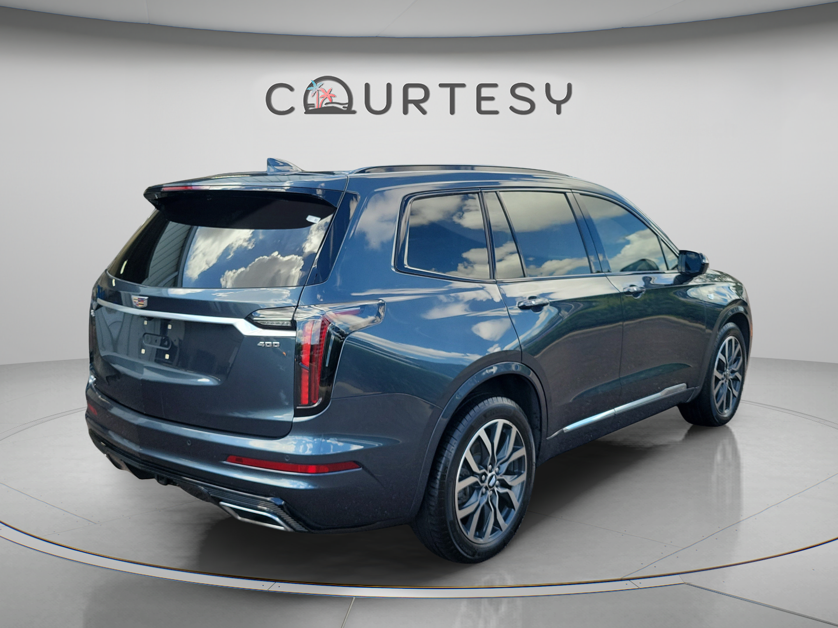 Used 2021 Cadillac XT6 Sport AWD/4WD image 4