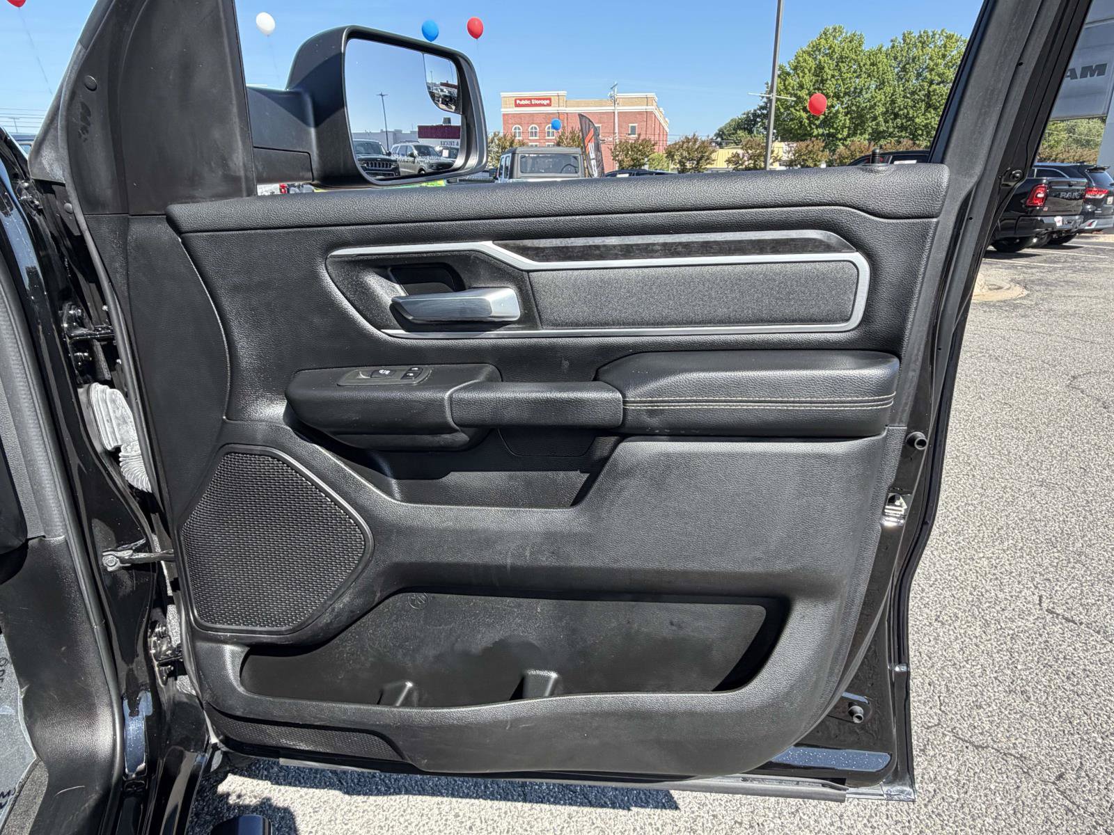 Used 2022 RAM 1500 Big Horn AWD/4WD image 34