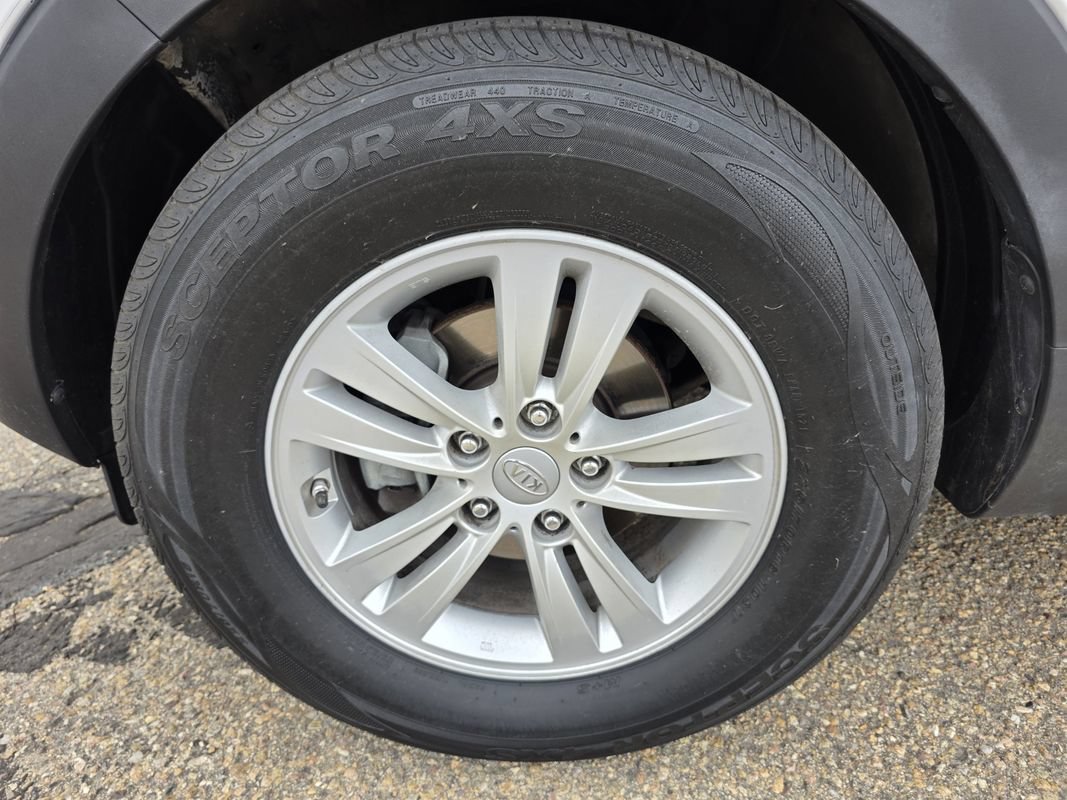 Used 2011 Kia Sportage LX FWD image 39