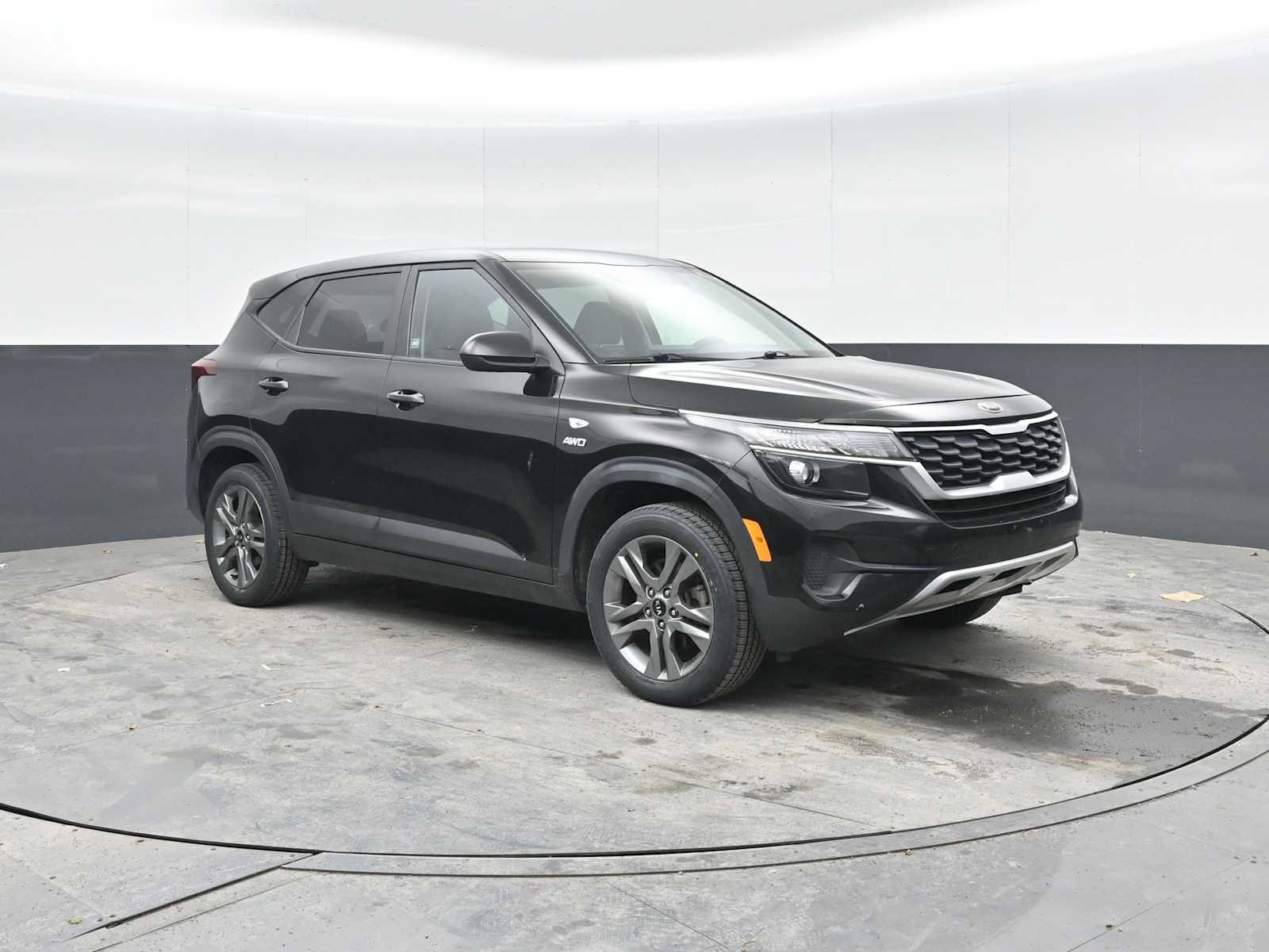 Used 2021 Kia Seltos LX AWD/4WD image 7