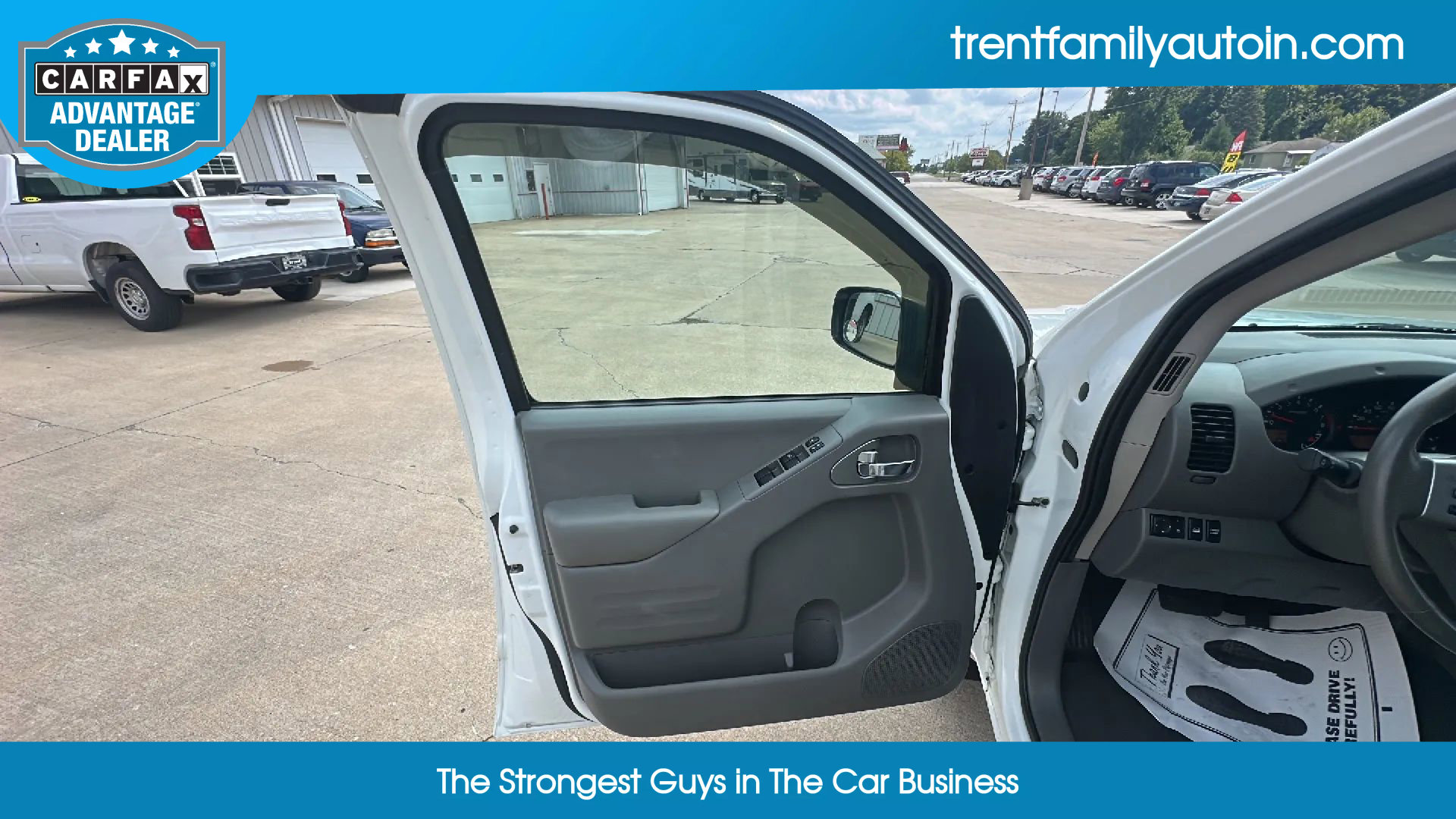 Used 2019 Nissan Frontier SV w/ Value Truck Package image 14
