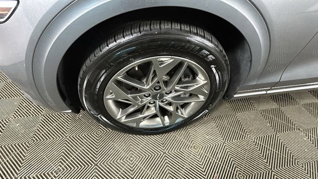 Used 2025 Genesis GV70 2.5T AWD/4WD image 10