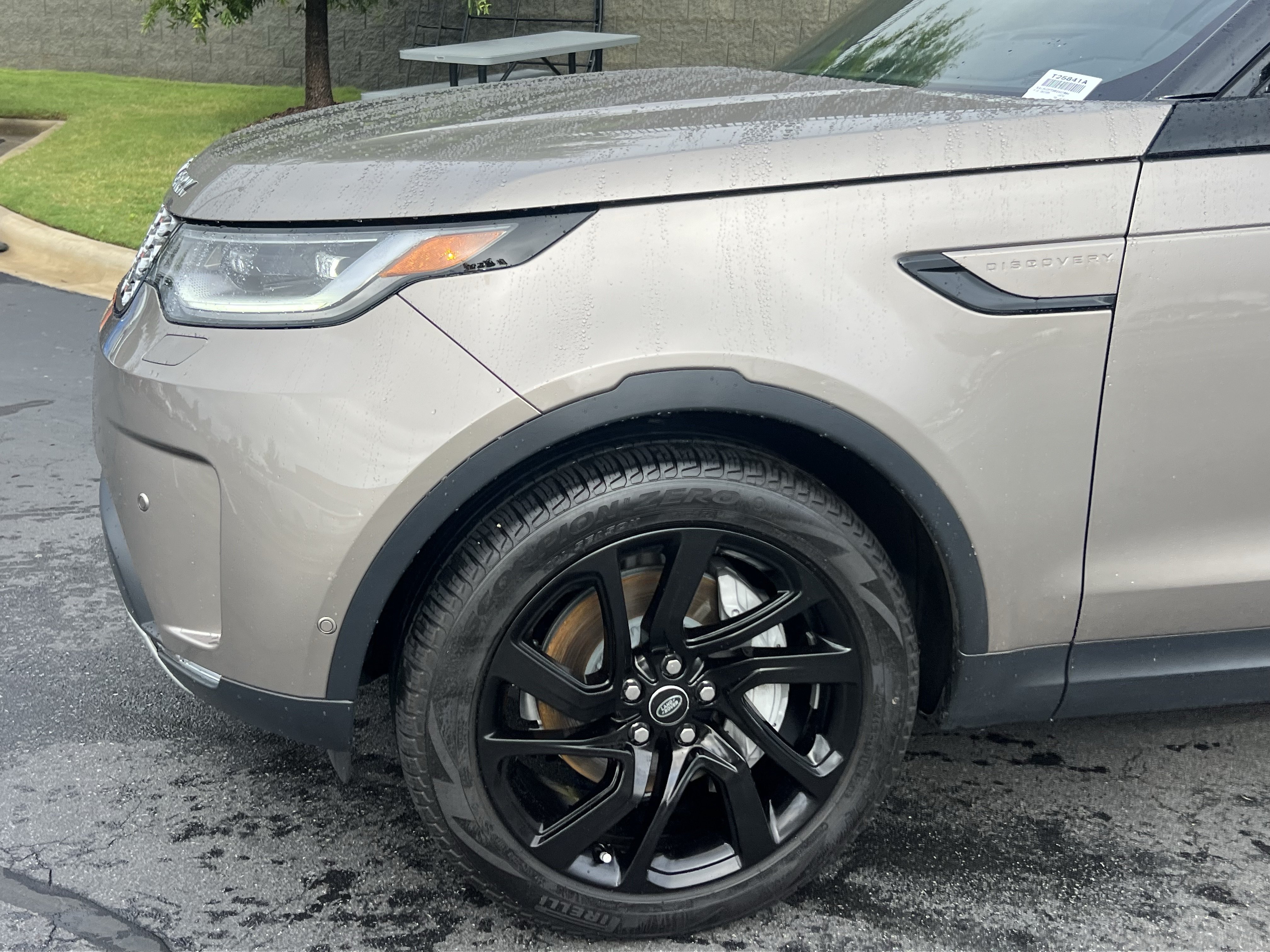 Certified 2025 Land Rover Discovery S AWD/4WD image 12