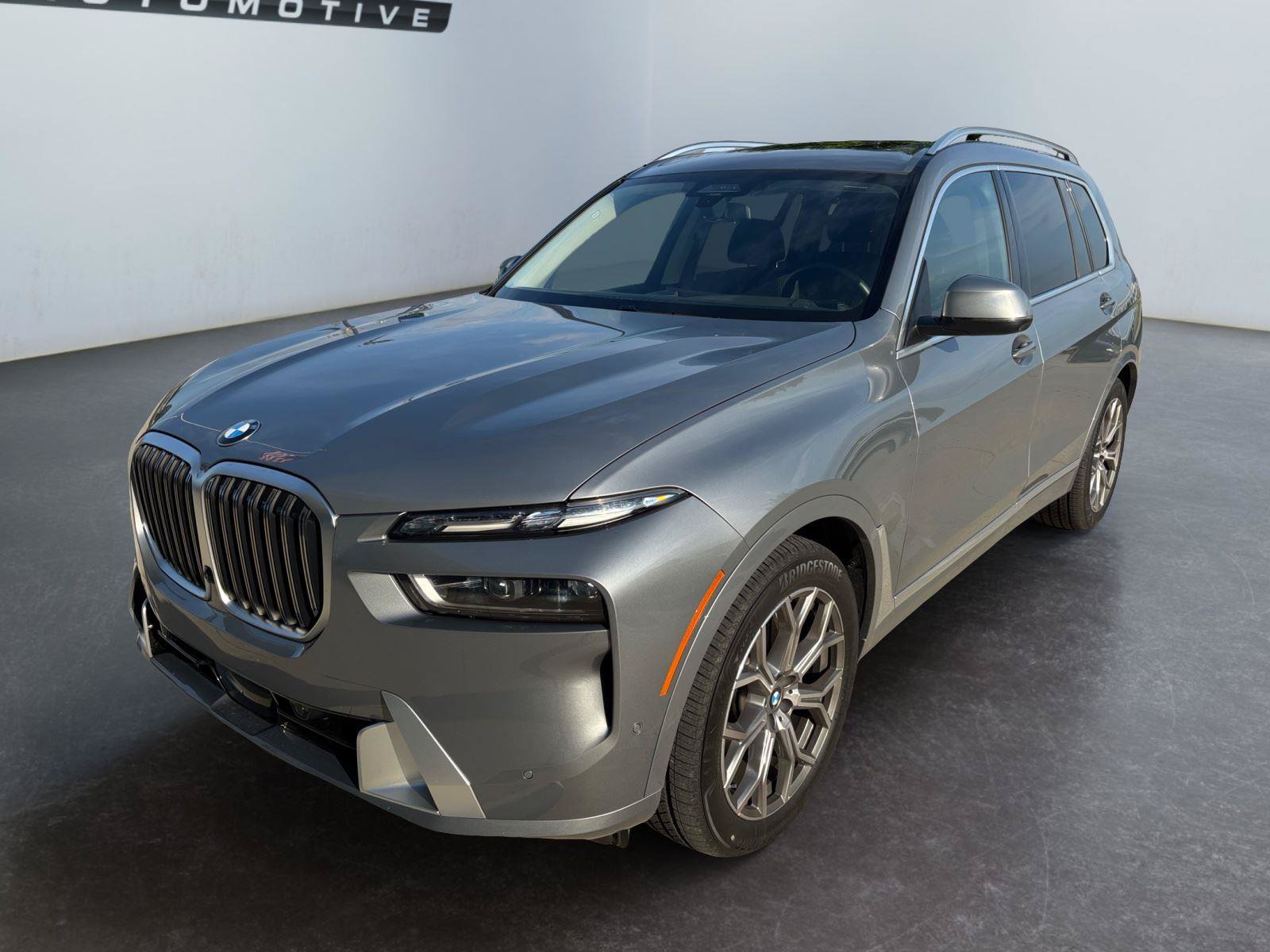 Used 2024 BMW X7 xDrive40i AWD/4WD image 9