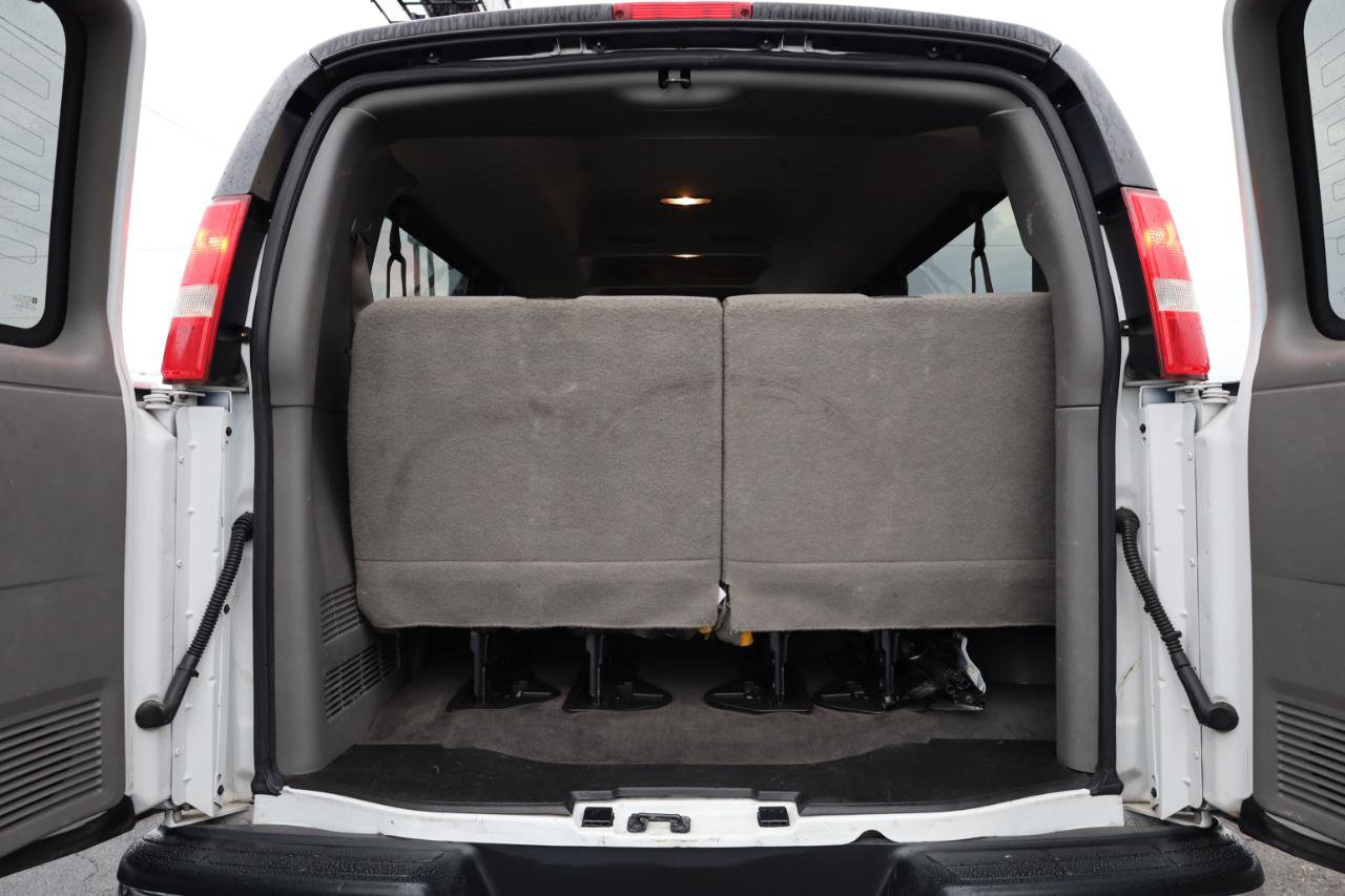 Used 2020 Chevrolet Express 3500 LT w/ LT Preferred Equipment Group image 13