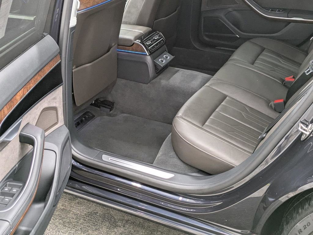 Used 2021 Audi A8 L 3.0T w/ Executive Plus Package image 26