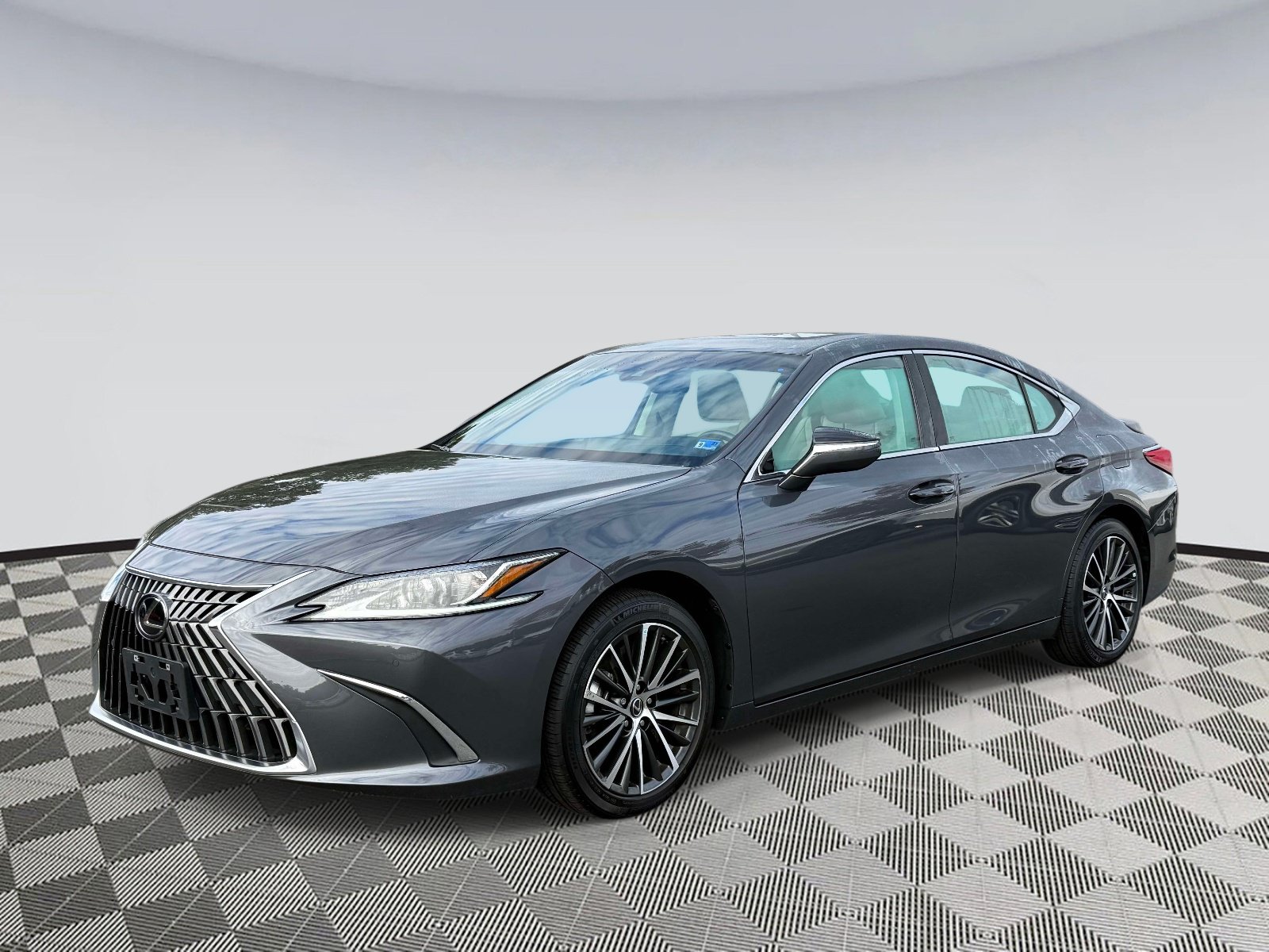 Used 2025 Lexus ES 350 w/ Premium Package FWD image 5
