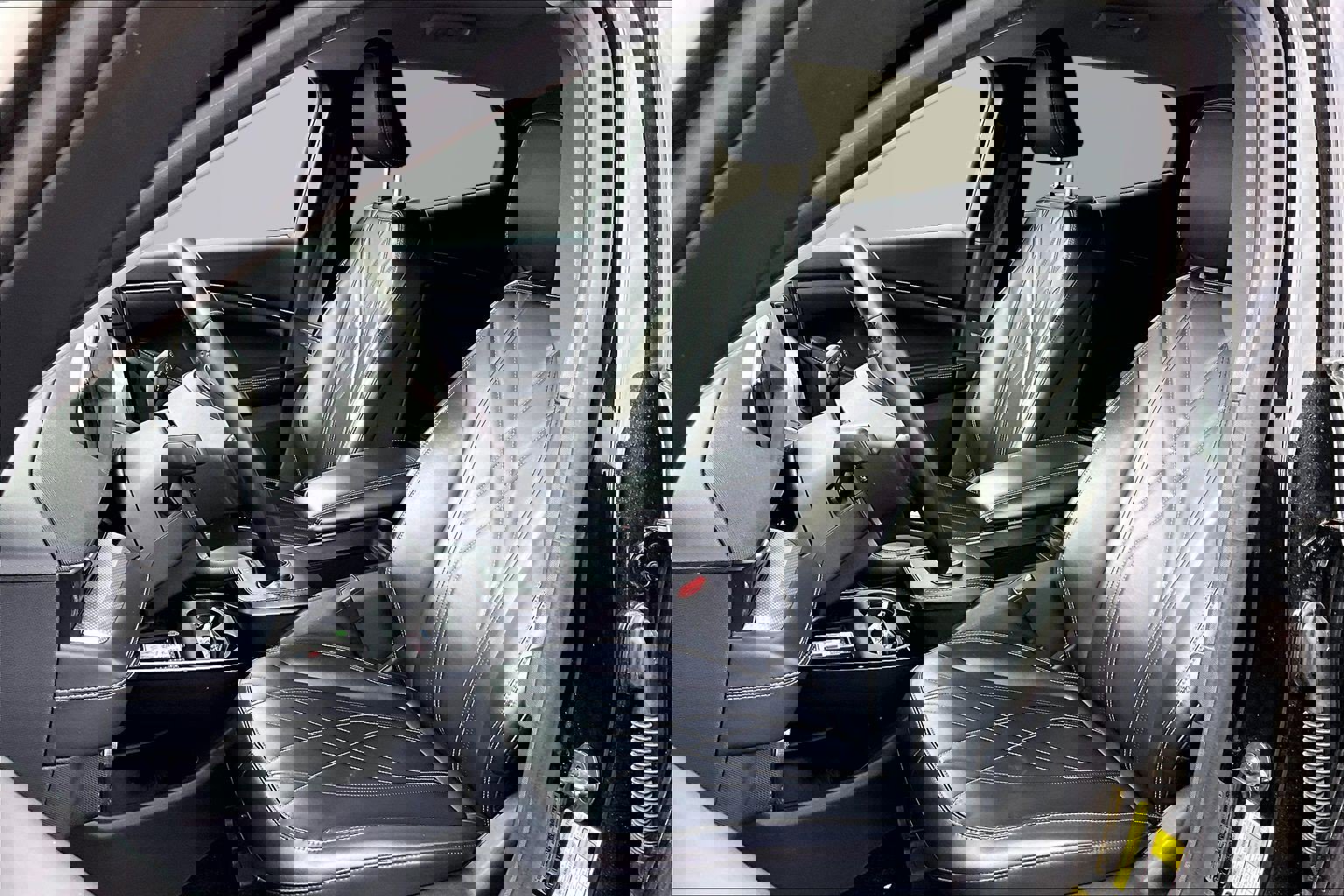 Used 2021 Ford Mustang Mach-E Select w/ Comfort/Appearance Package image 16