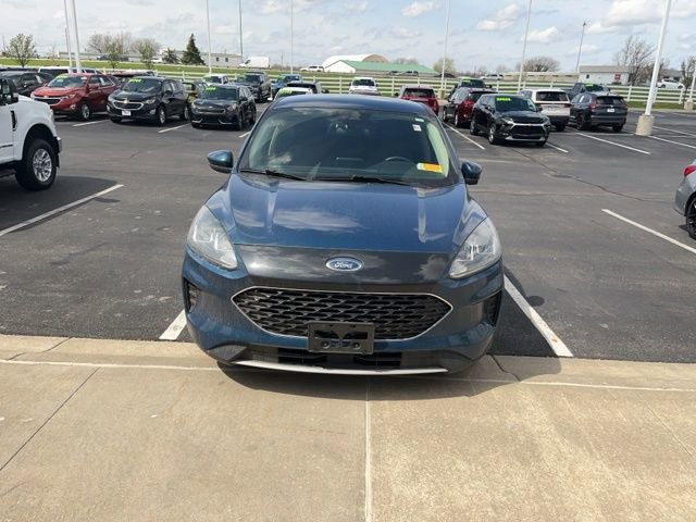 Used 2020 Ford Escape SE image 2