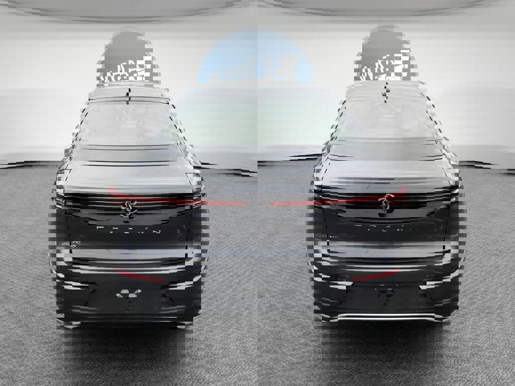 Certified 2023 Toyota Crown XLE image 5