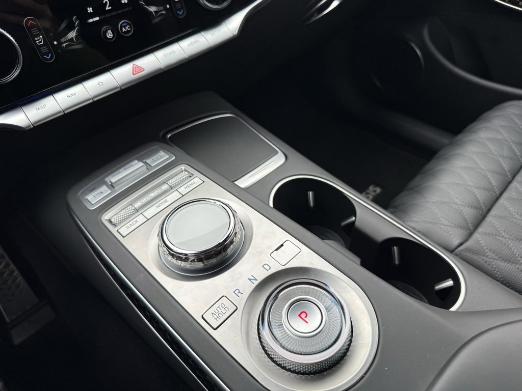 Used 2025 Genesis GV70 3.5T Sport w/ Sport Prestige Package image 26