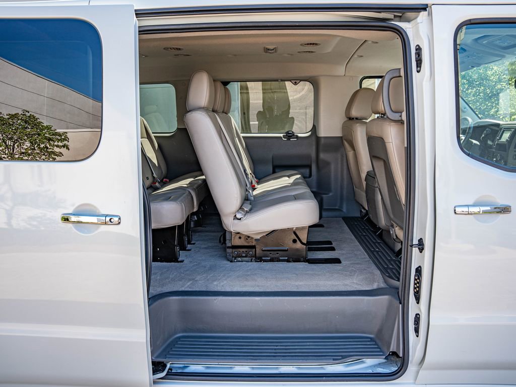 Used 2016 Nissan NV 3500 SL RWD image 35