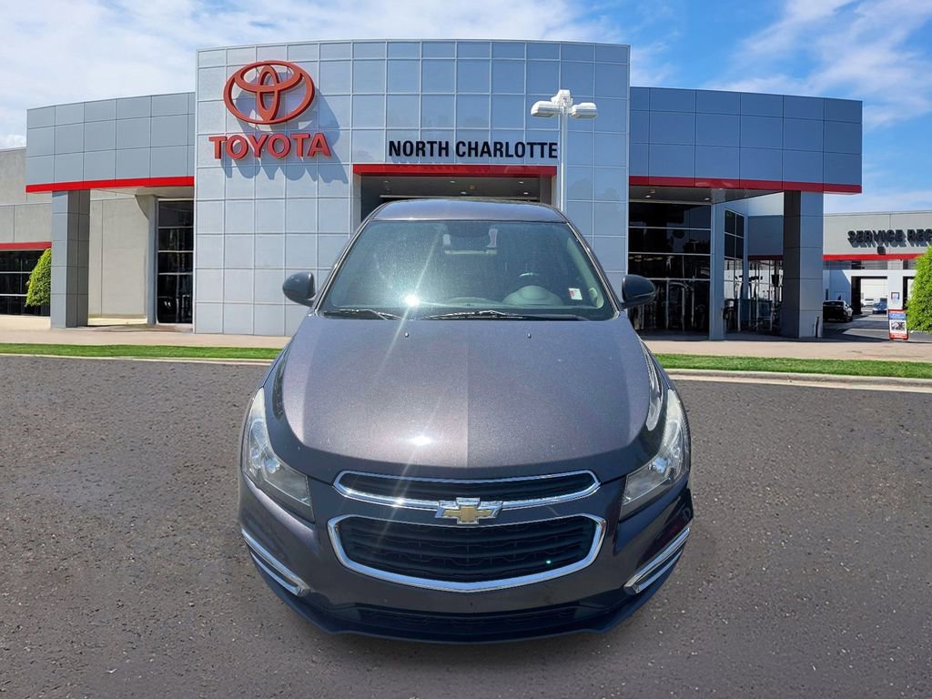 Used 2016 Chevrolet Cruze LT FWD image 3