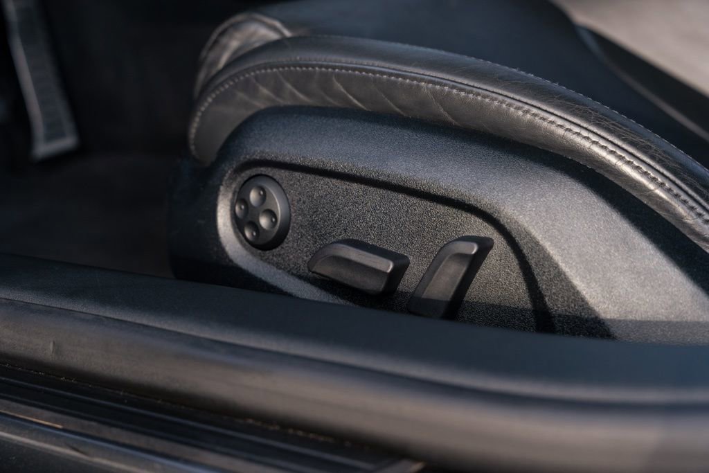 Used 2011 Audi R8 V10 image 28