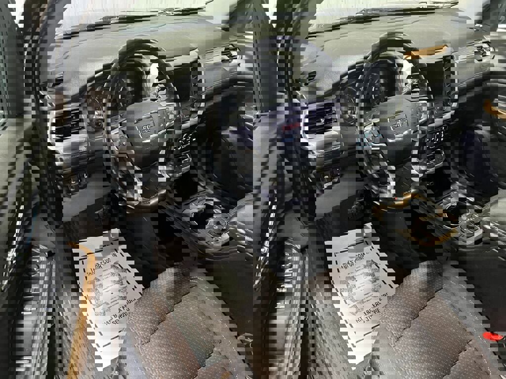 Used 2020 GMC Acadia SLE w/ Driver Convenience Package image 2