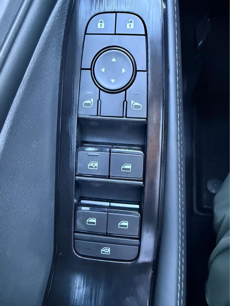 New 2026 Nissan Rogue SV image 18