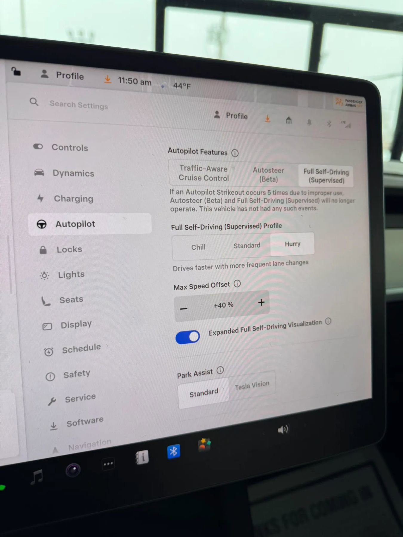 Used 2022 Tesla Model Y Long Range image 32