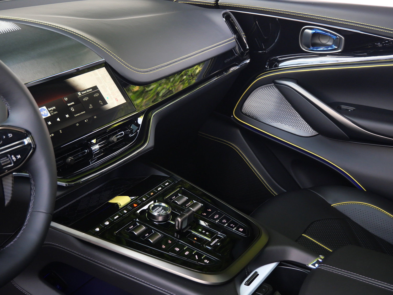 New 2026 Aston Martin DBX 707 AWD/4WD image 18