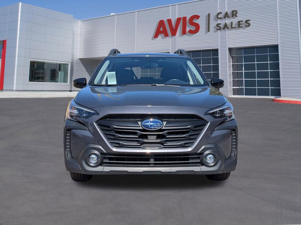 Used 2025 Subaru Outback Onyx Edition image 2