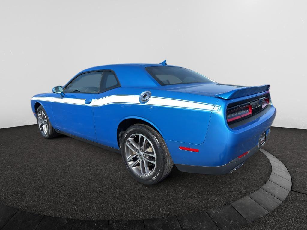 Used 2019 Dodge Challenger SXT w/ Driver Convenience Group image 7