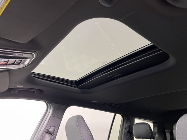 Used 2025 Jeep Grand Cherokee L Laredo image 18