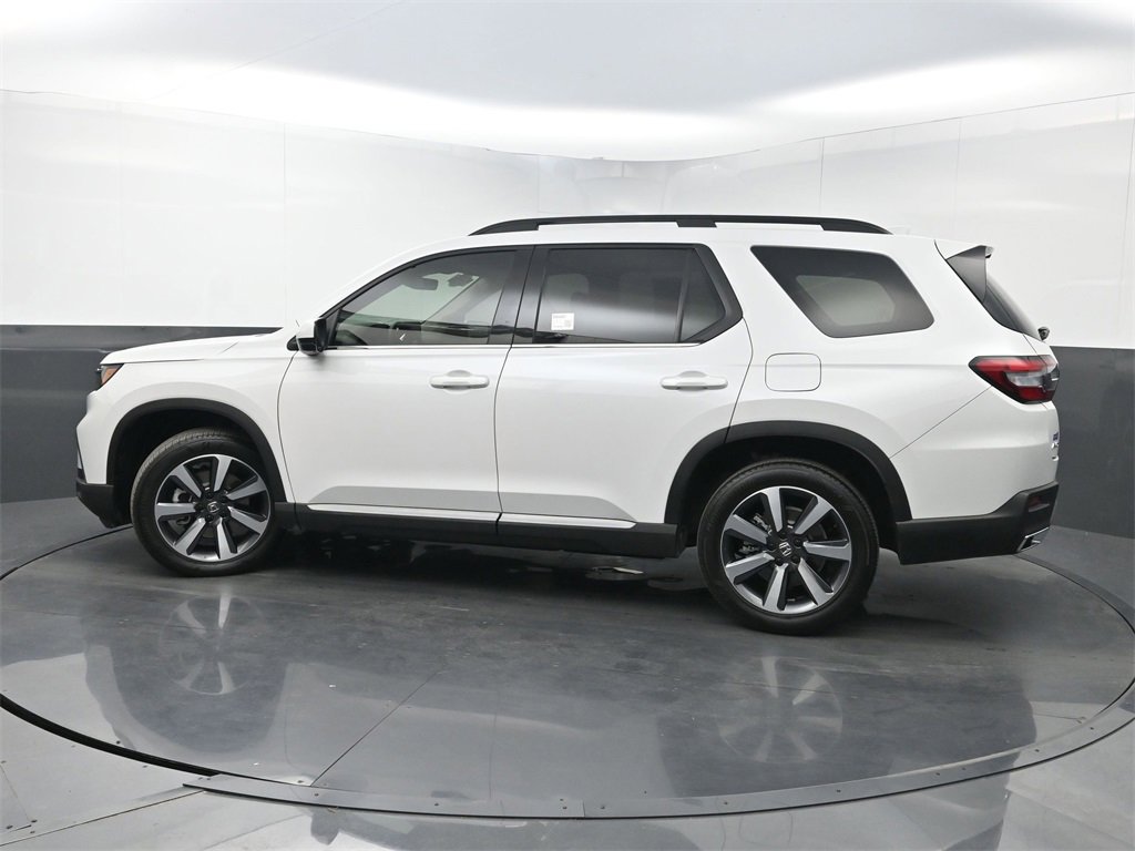 Used 2025 Honda Pilot Touring image 44