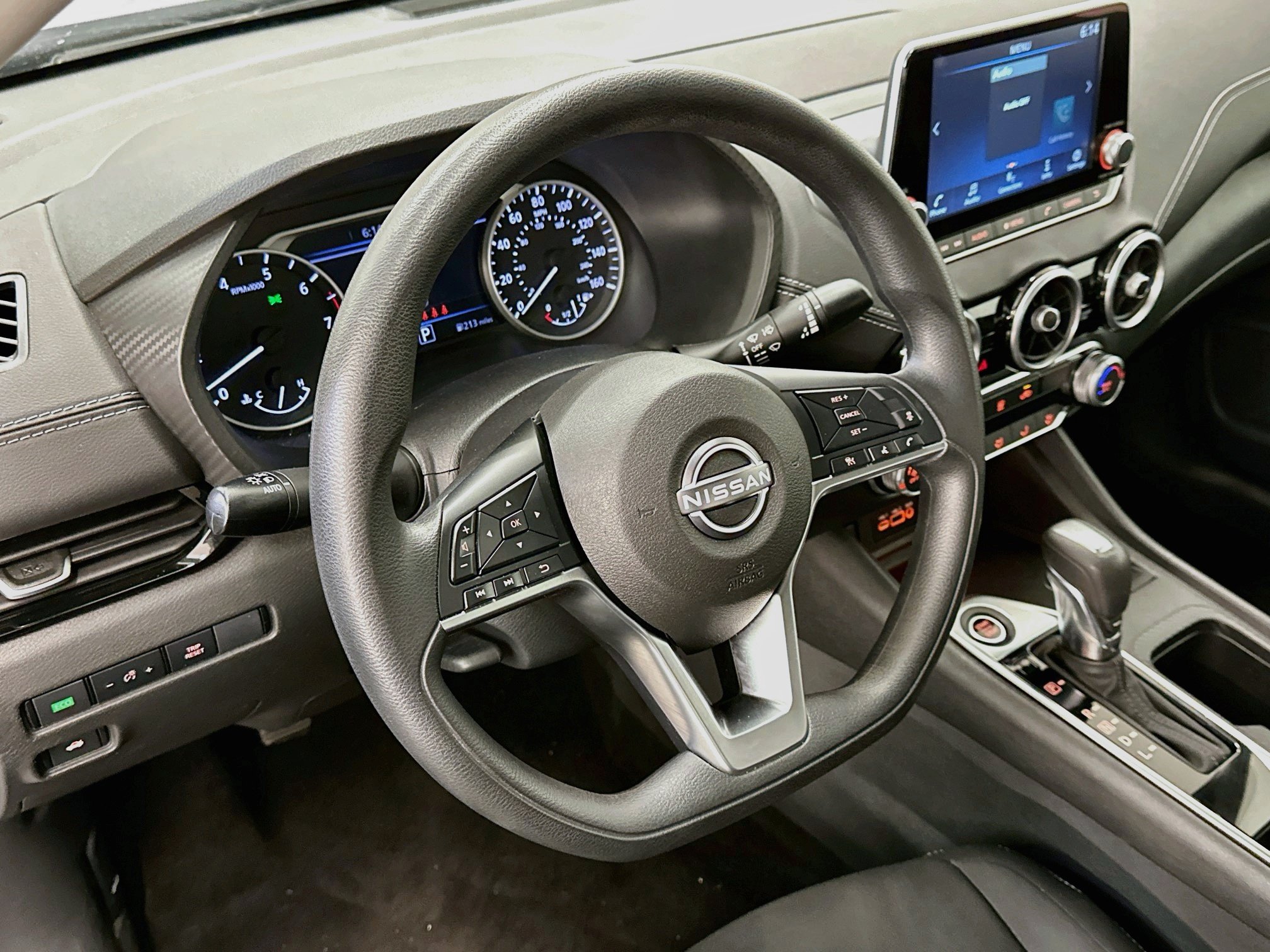 Used 2024 Nissan Sentra SV FWD image 18