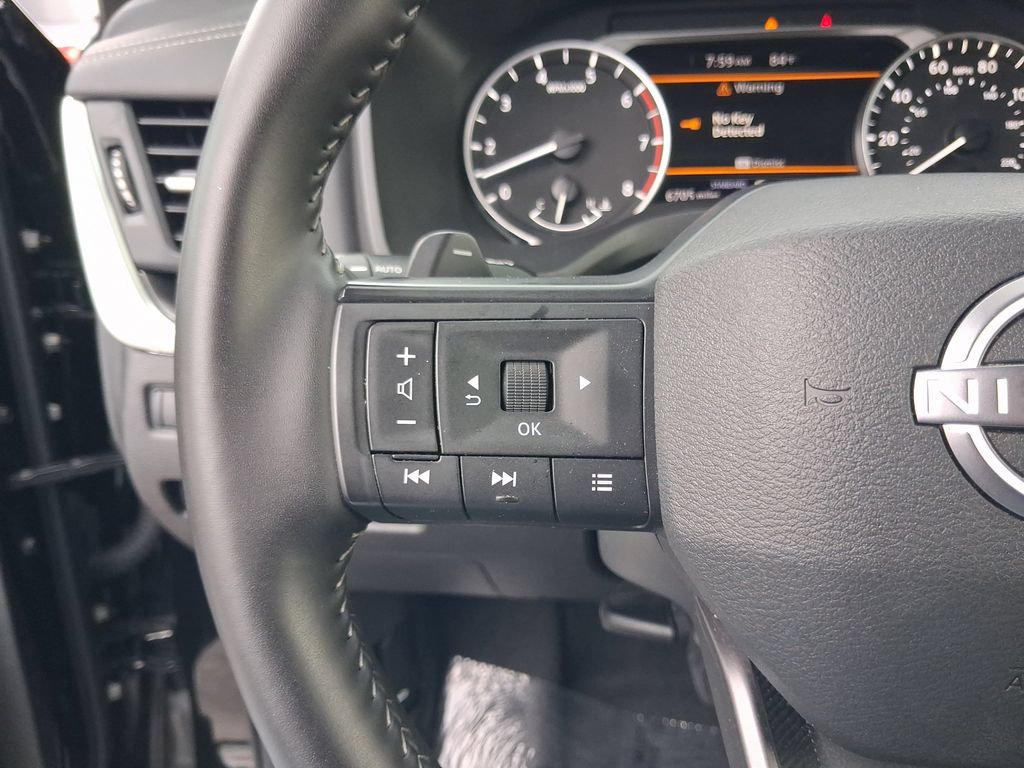 Certified 2025 Nissan Rogue SV FWD image 19
