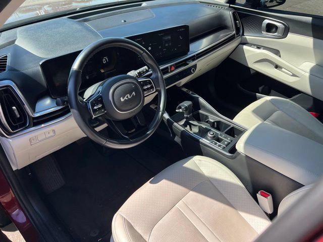 Certified 2025 Kia Sorento S w/ Panoramic Sunroof Package FWD image 17