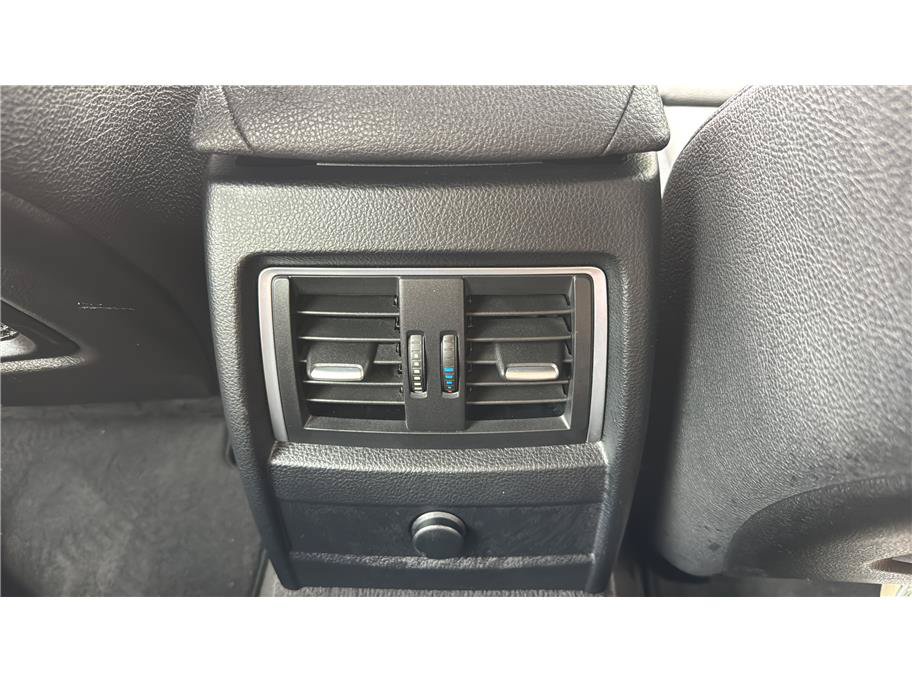 Used 2018 BMW 340i Sedan RWD image 18