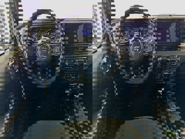 Used 2024 Jeep Gladiator Sport image 20