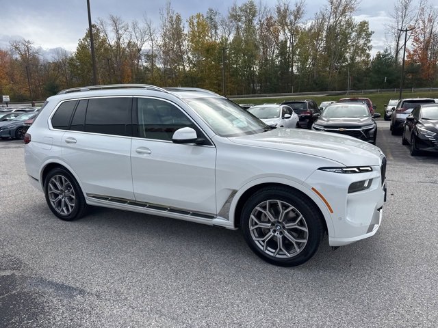 Used 2024 BMW X7 xDrive40i image 17